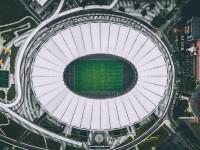 从水货标签到宏远砥柱 布泽尔用坚韧赢得尊重昂首告别