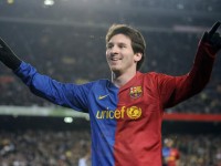 费尔明破门后深情示爱诺坎普，亲吻队徽+留下手势，誓言与红蓝血脉共跳动