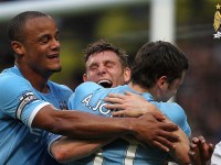 詹姆斯率队逆转取胜，湖人季后赛前景重现曙光