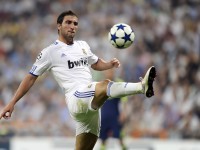 带着阿嗨的风险收获一场小胜，皇马与尤文双双暴露调整课题